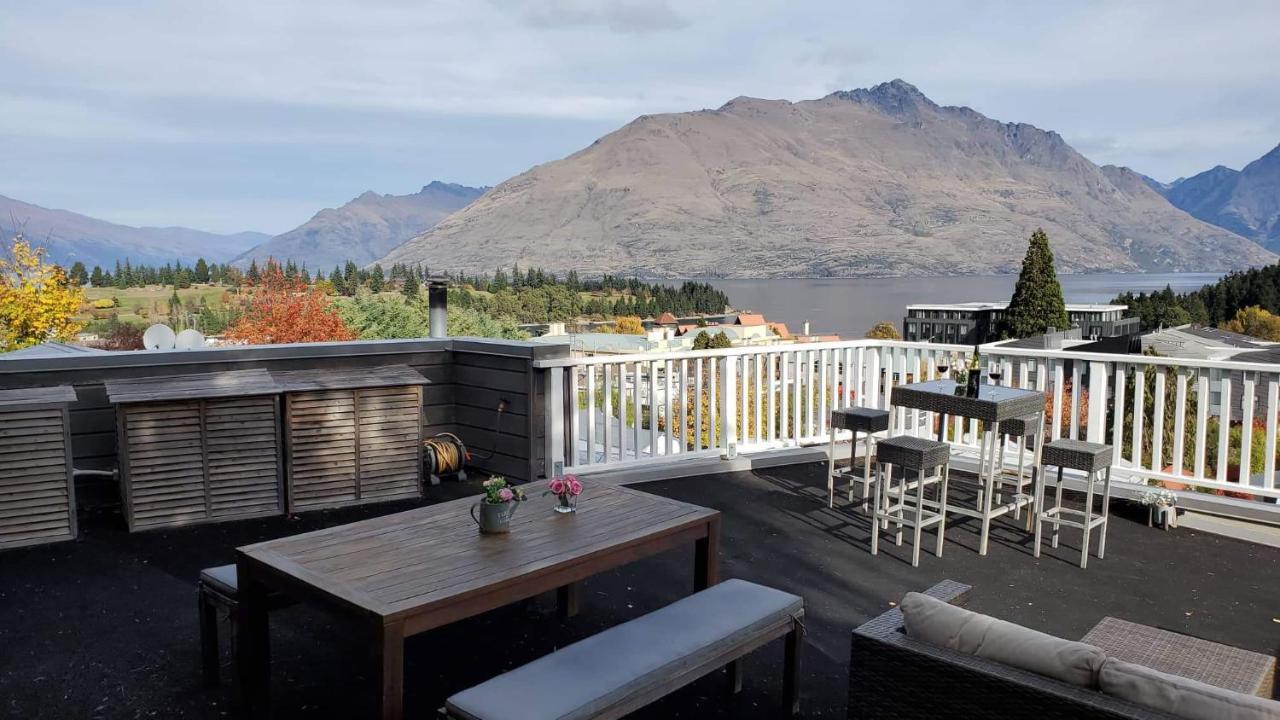 With Amazing Rooftop-Central Lakeview 3Bedrooms Apartments镇上湖景三室套房 Queenstown Exterior photo